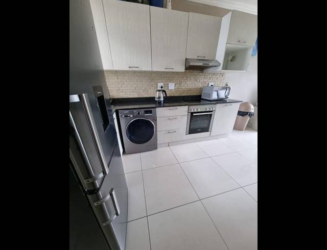 1 BEDROOM PROPERTY TO RENT IN UMHLANGA RIDGE